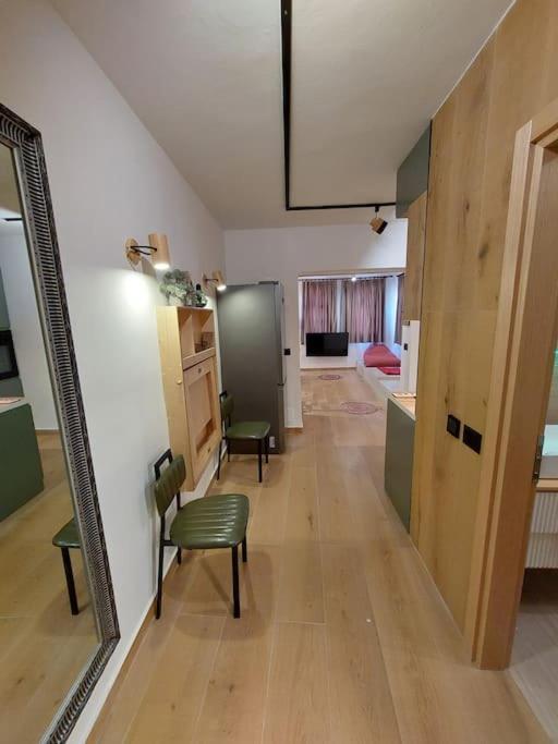 Frequency 286 Tirane Apartment Bagian luar foto