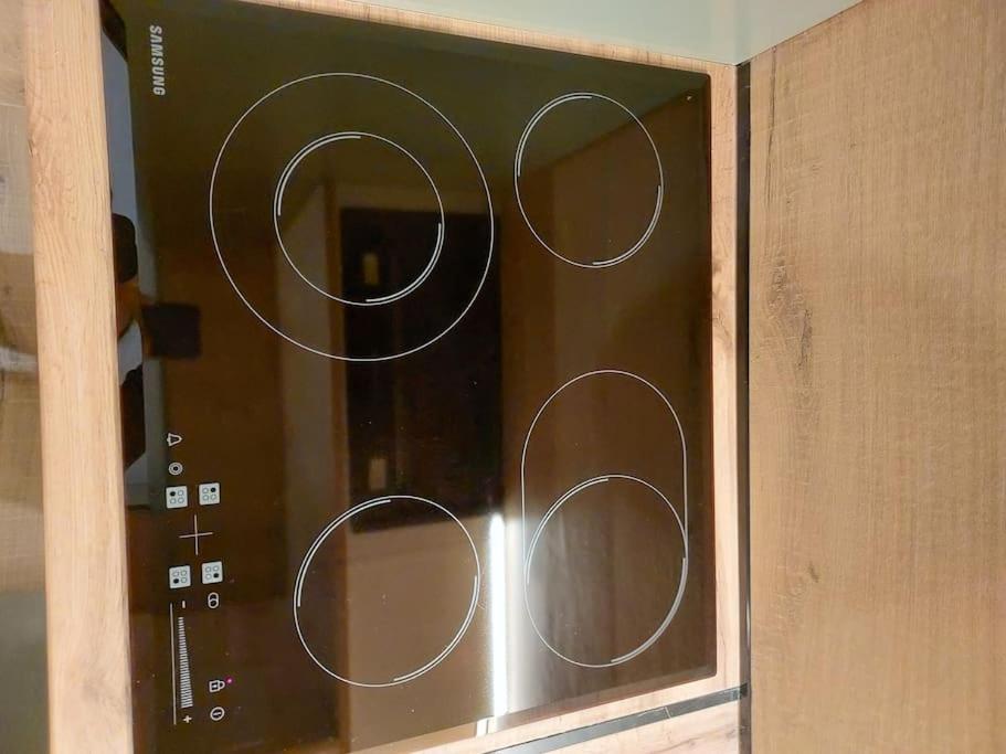 Frequency 286 Tirane Apartment Bagian luar foto