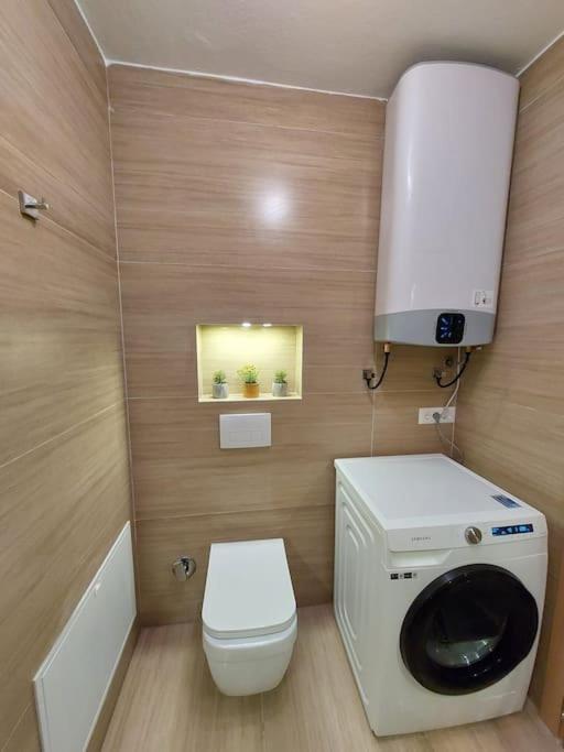 Frequency 286 Tirane Apartment Bagian luar foto